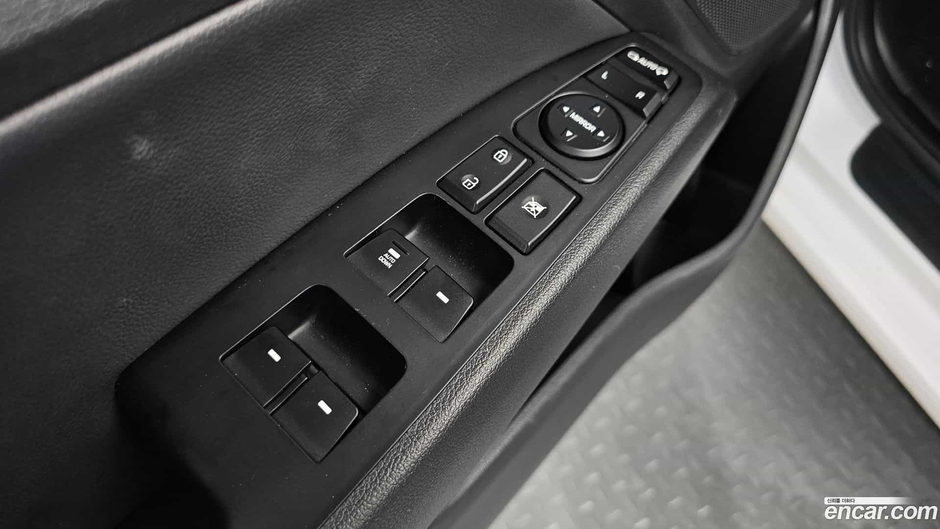 AVANTE Hyundai 2019.2-OPTION-042