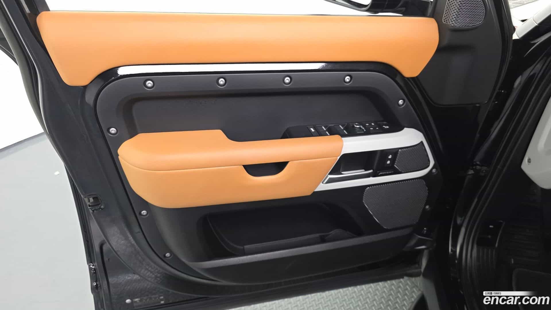 Defender Land Rover 2022.8-INNER-034