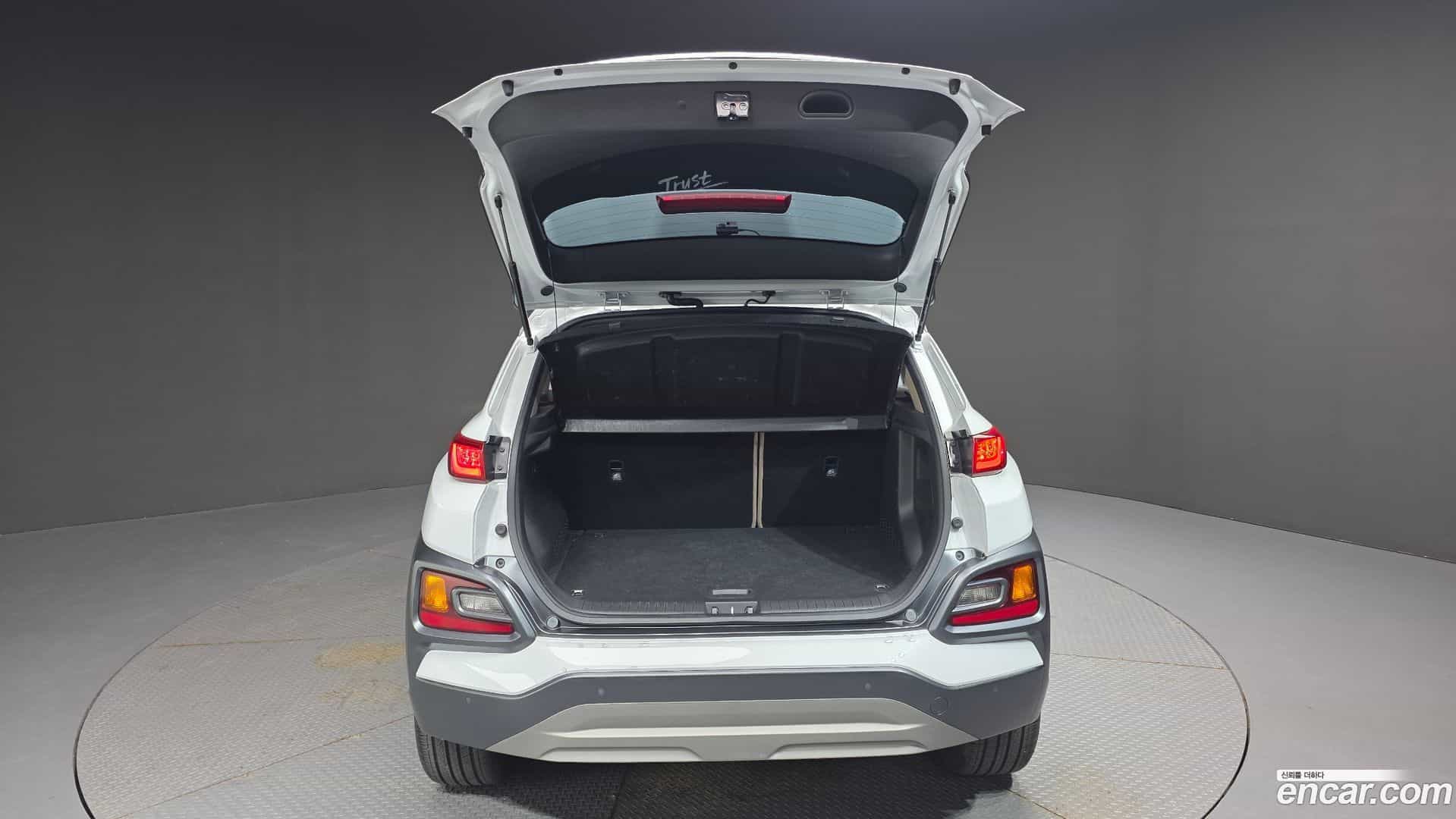 Kona Hyundai 2018.8-OPTION-024