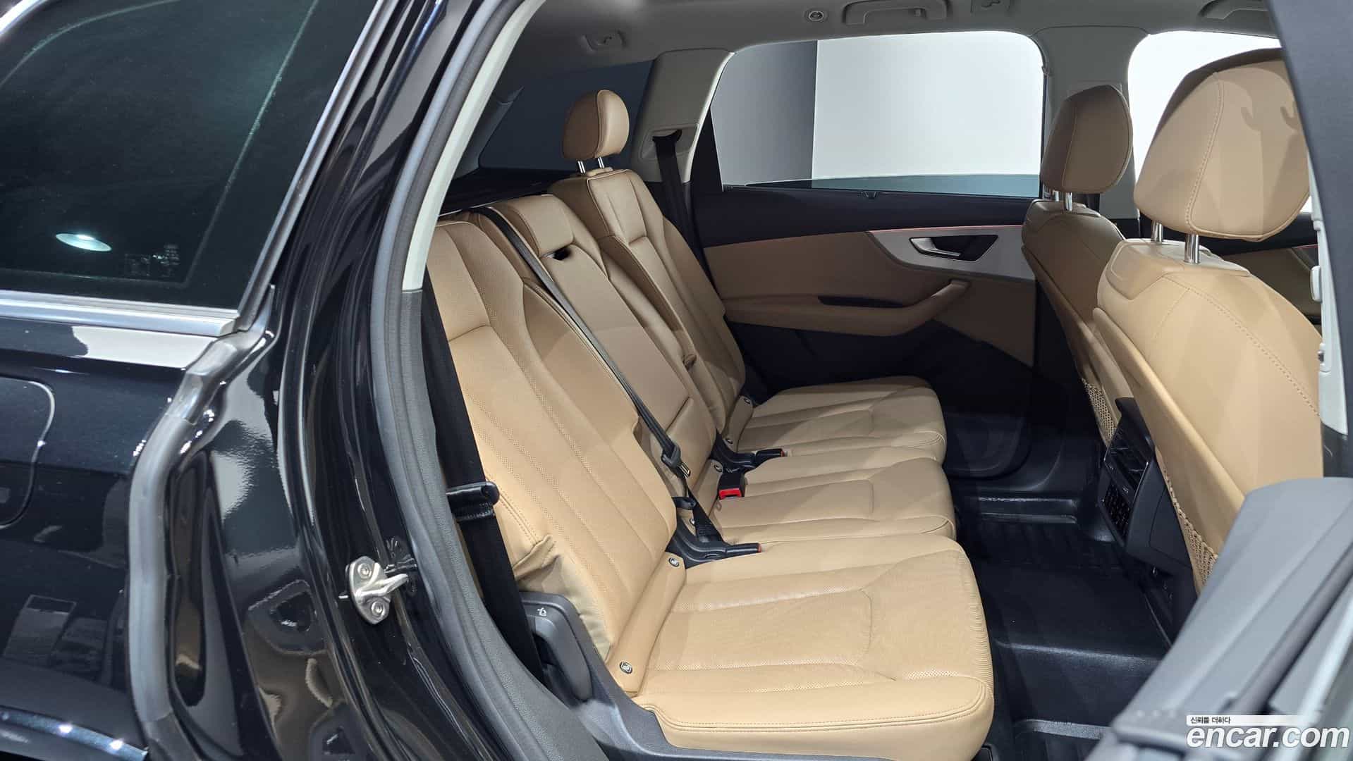 Q7 Audi 2023.9-OPTION-015