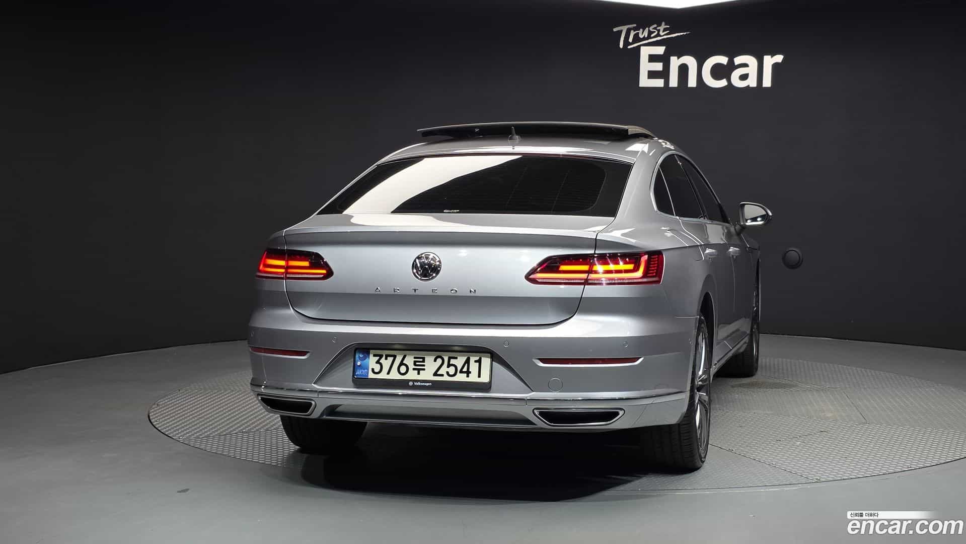 Arteon Volkswagen 2020.11-OUTER-004