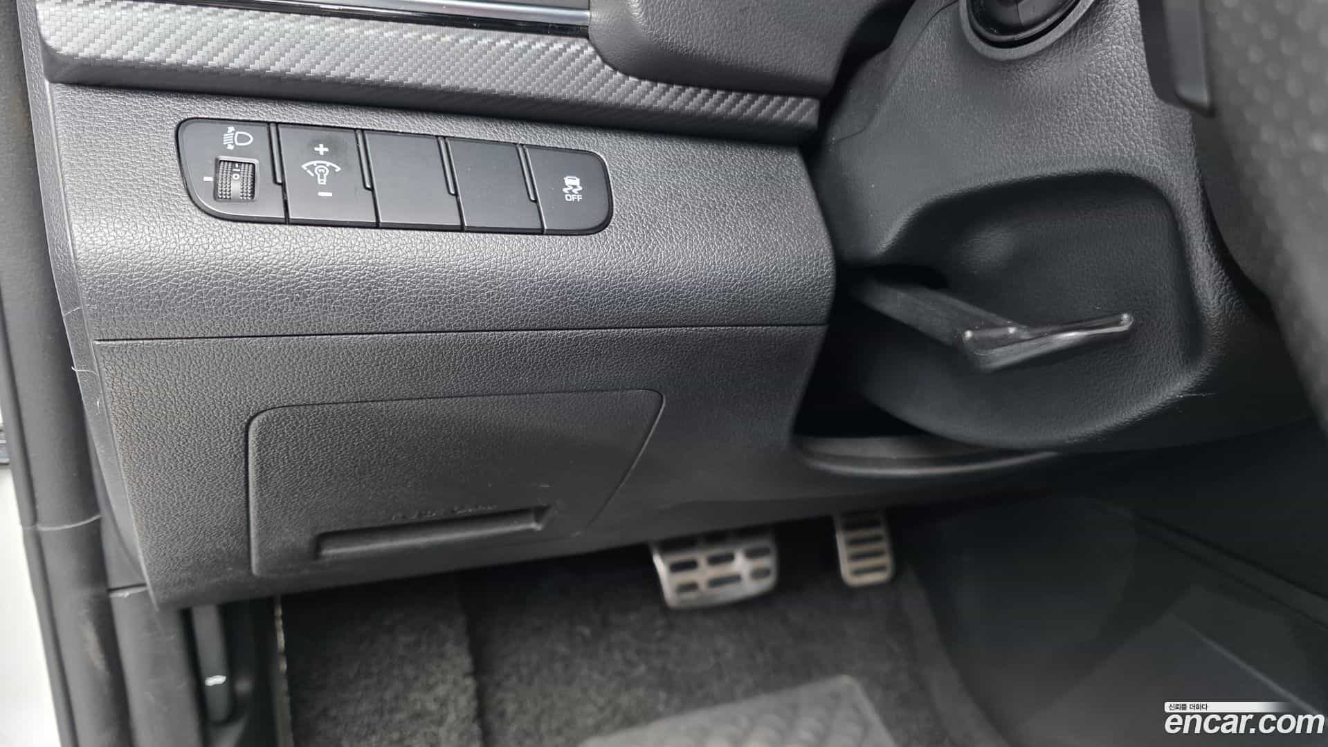 AVANTE Hyundai 2017.2-OPTION-022
