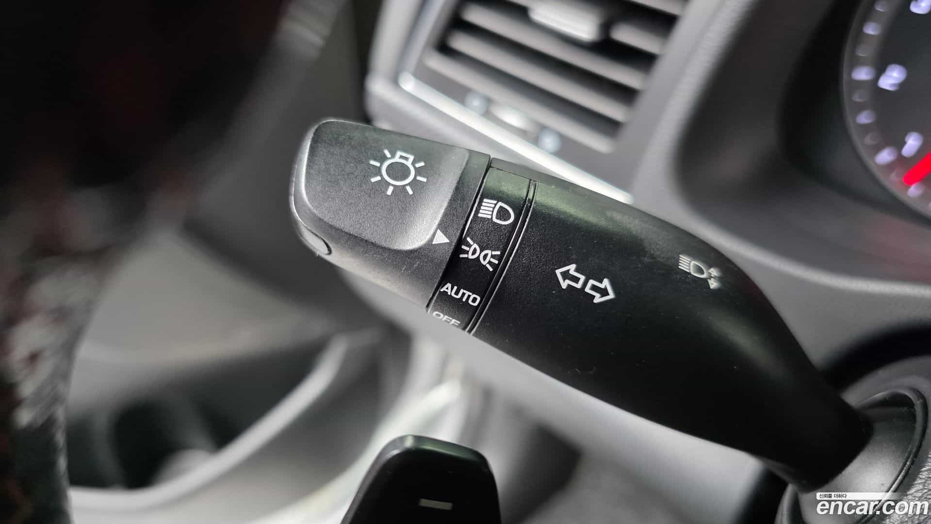 AVANTE Hyundai 2017.2-OPTION-043