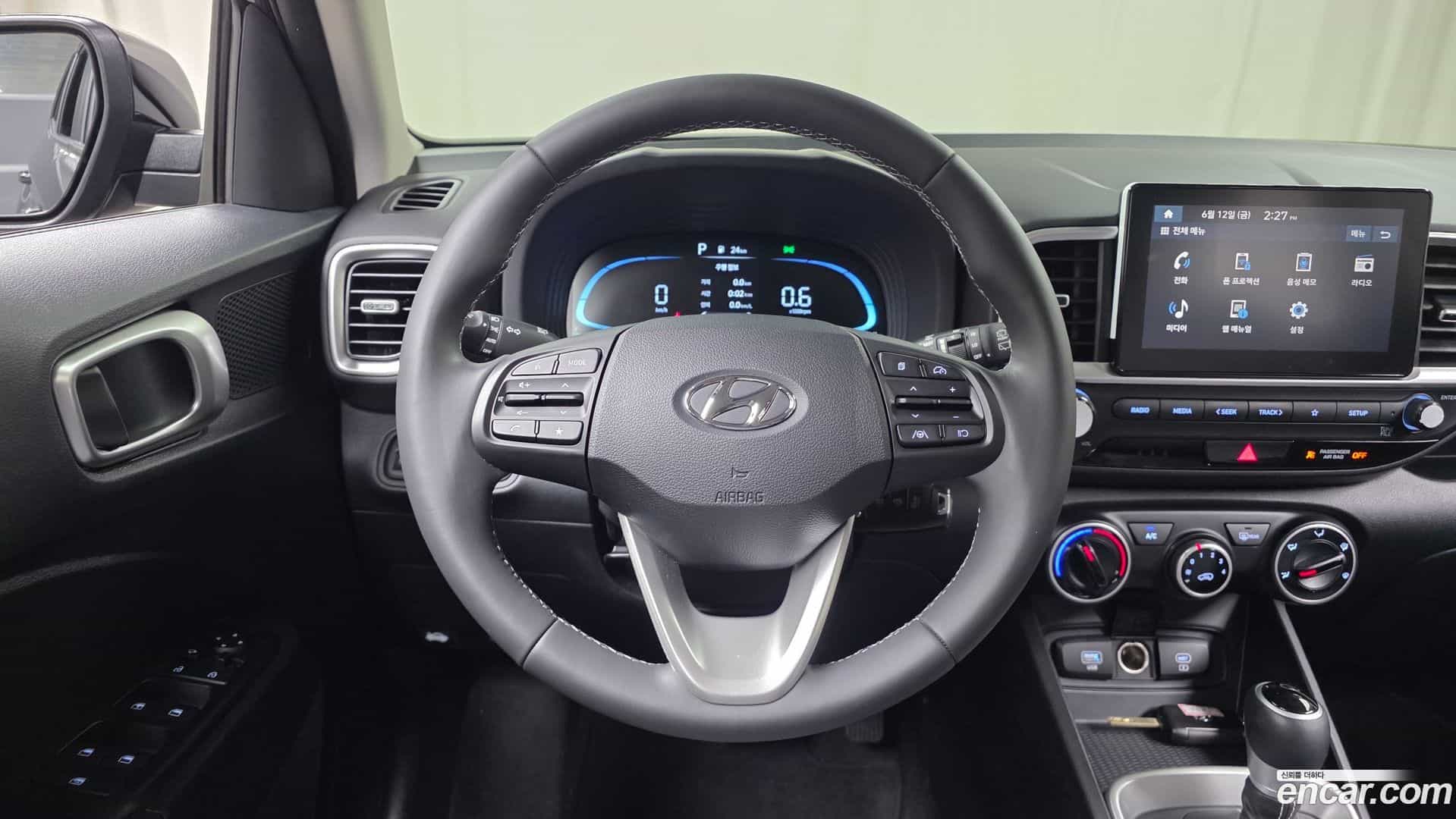 Venue Hyundai 2025.11-OPTION-017