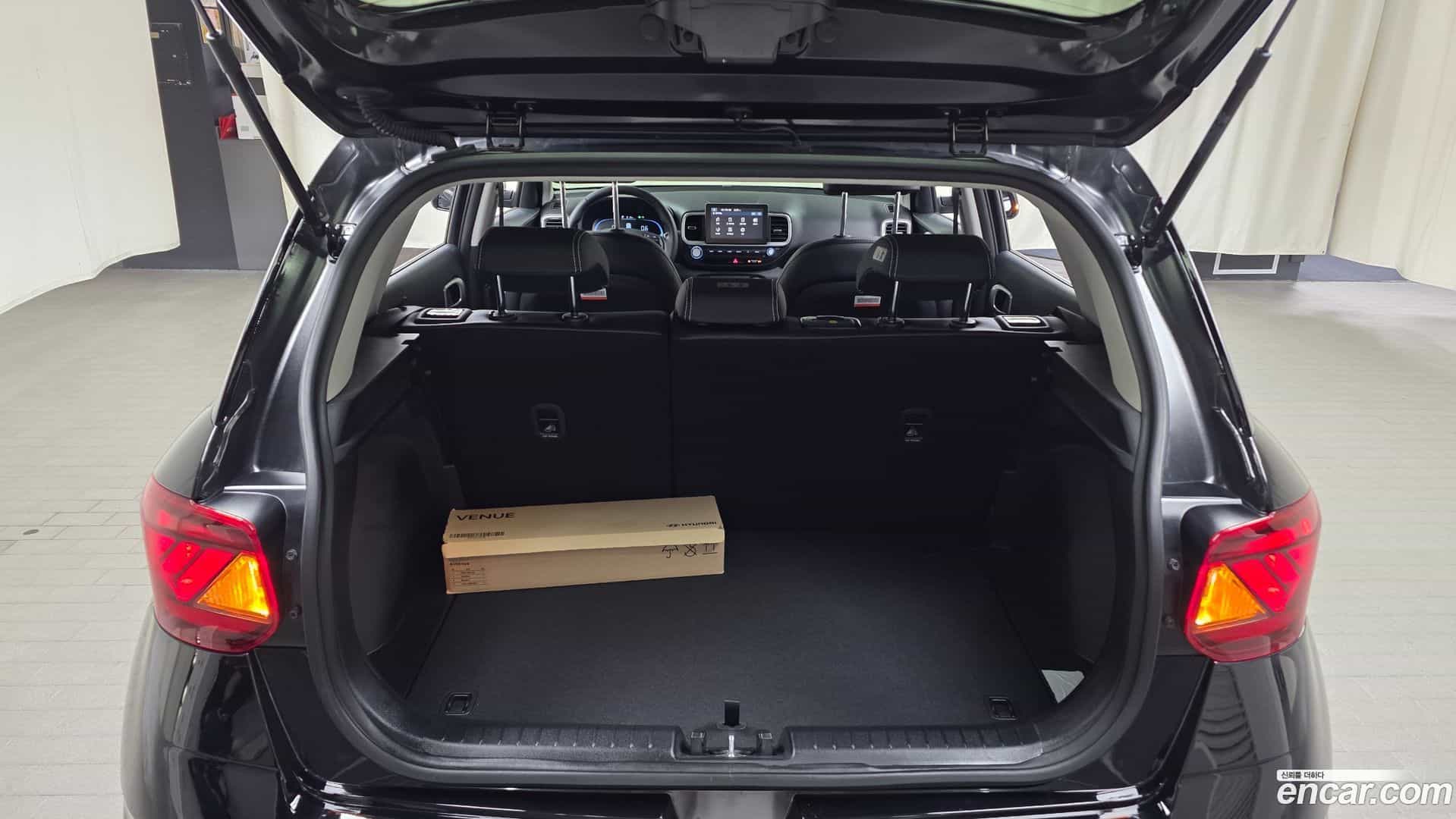 Venue Hyundai 2025.11-OPTION-024