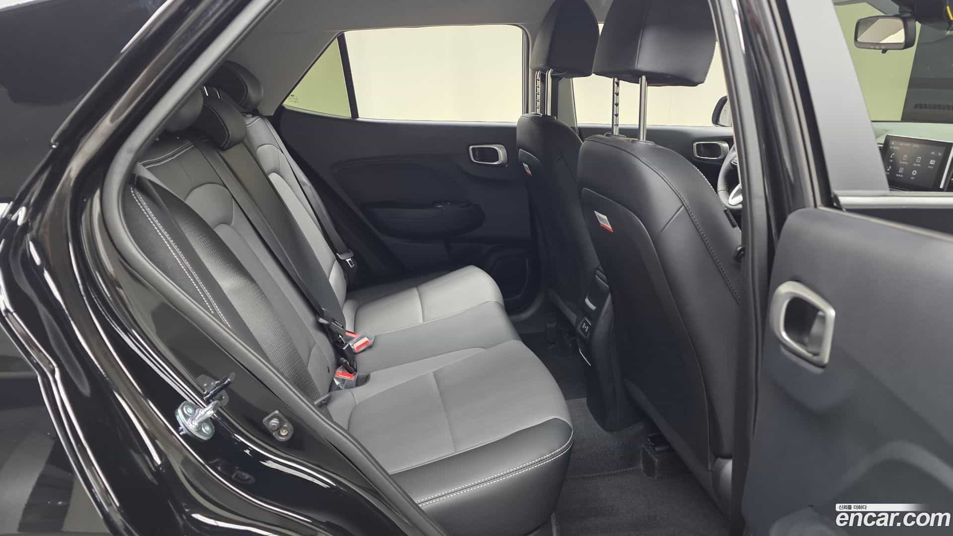 Venue Hyundai 2025.11-INNER-036