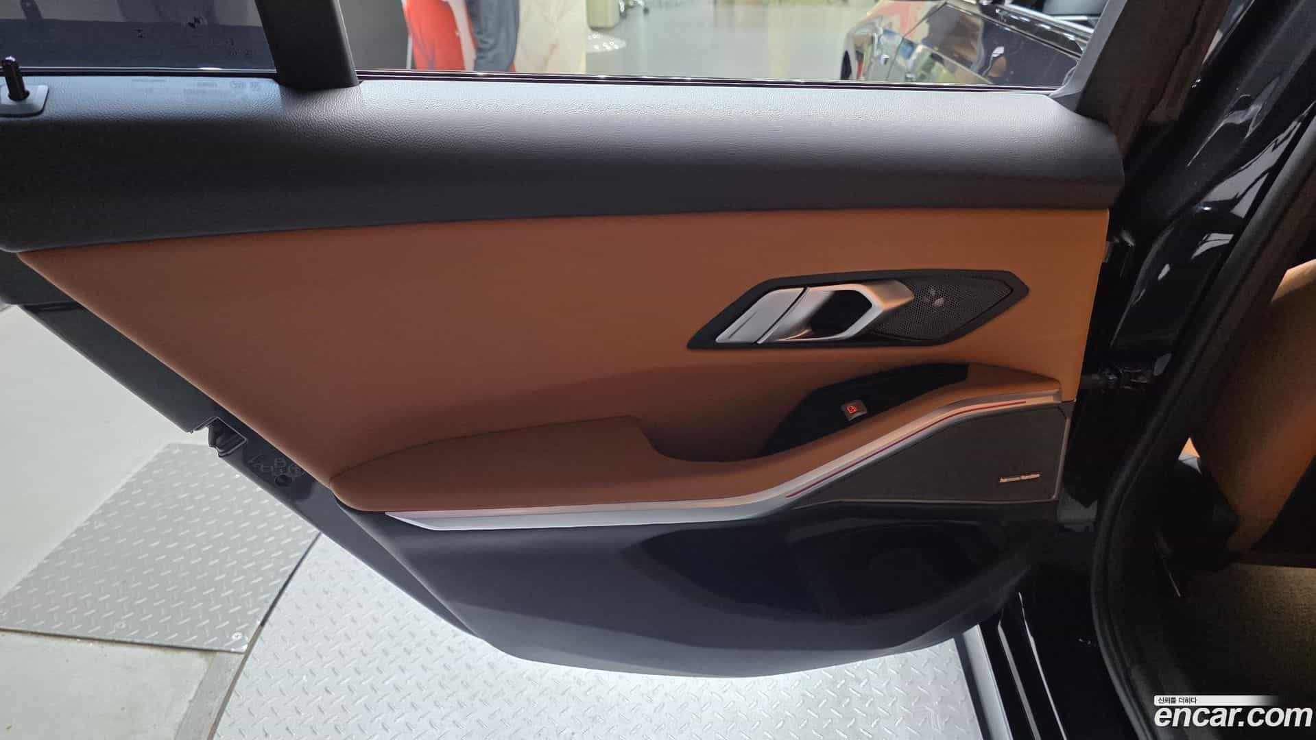 3-Series BMW 2024.2-INNER-035