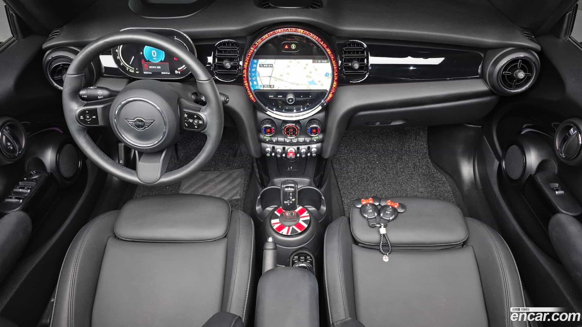Cooper Convertible Mini 2024.0-INNER-007