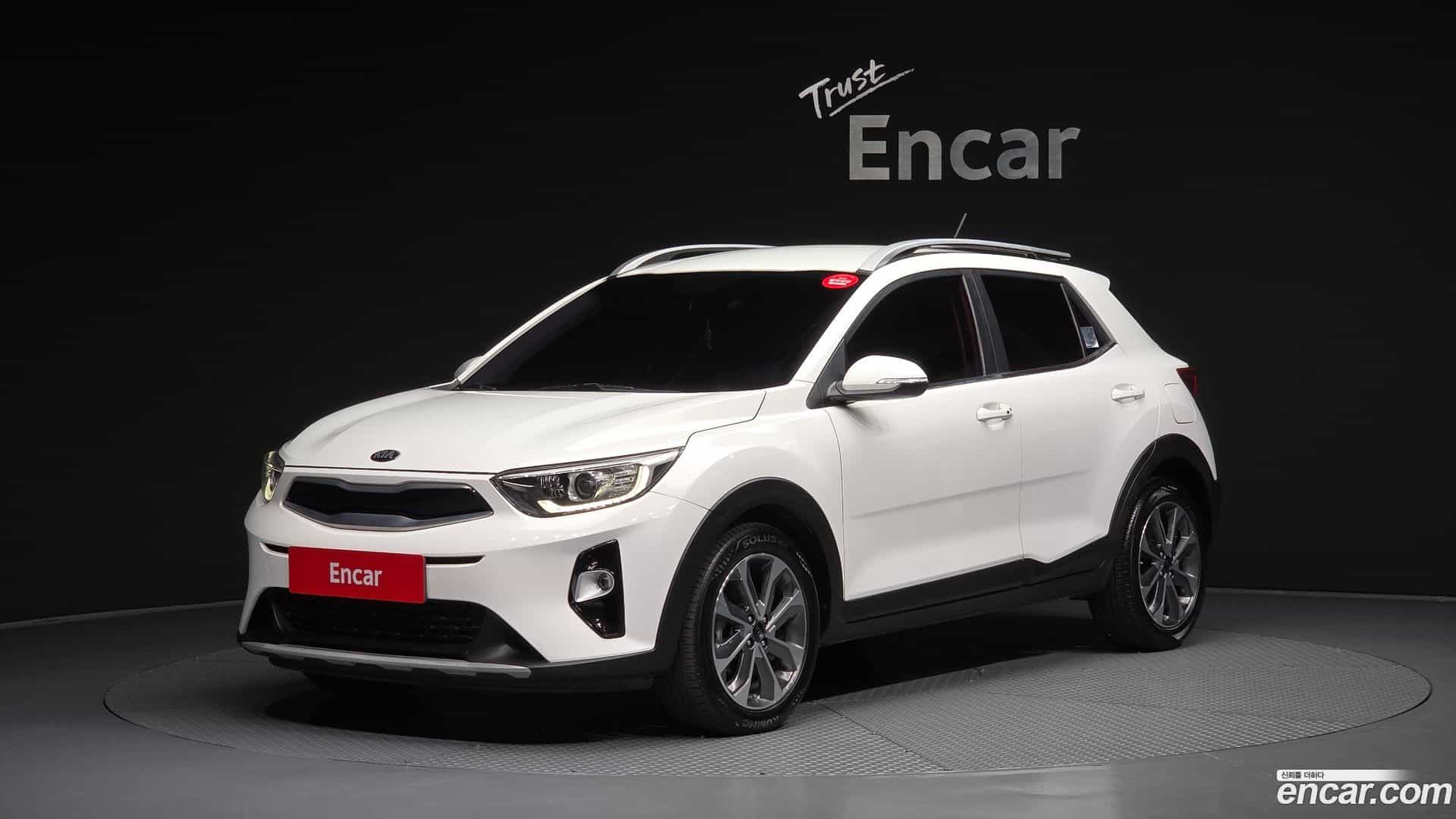 Stonic Kia 2017.10-OUTER-001