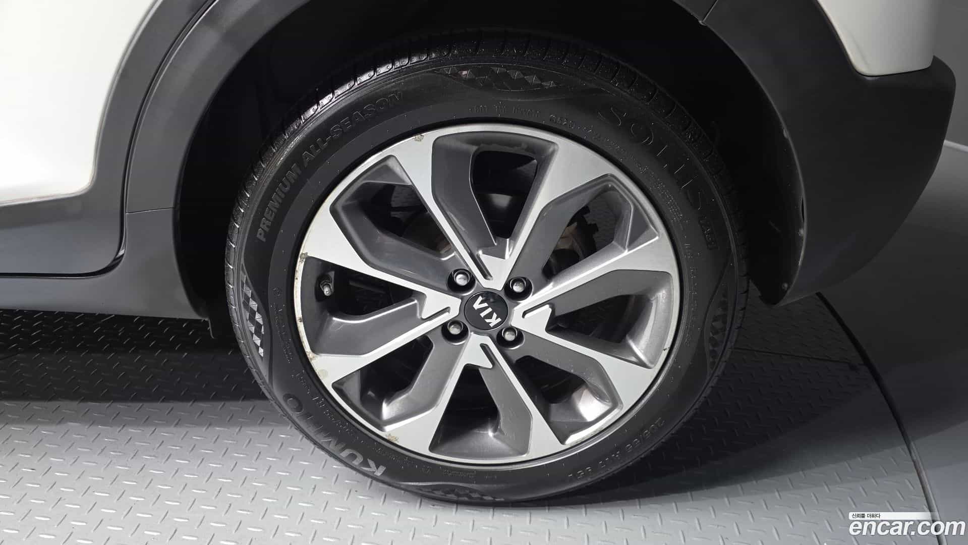 Stonic Kia 2017.10-OUTER-005