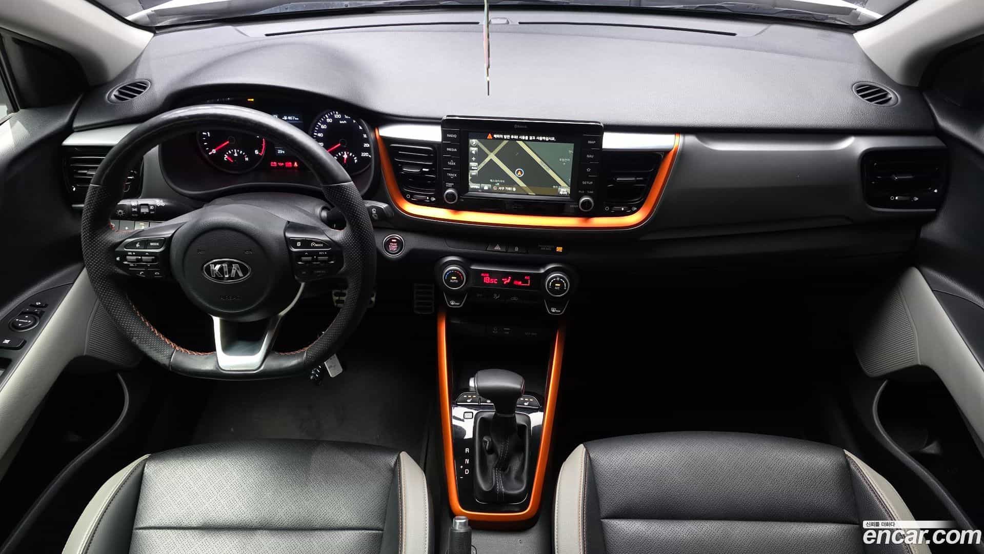 Stonic Kia 2017.10-INNER-007