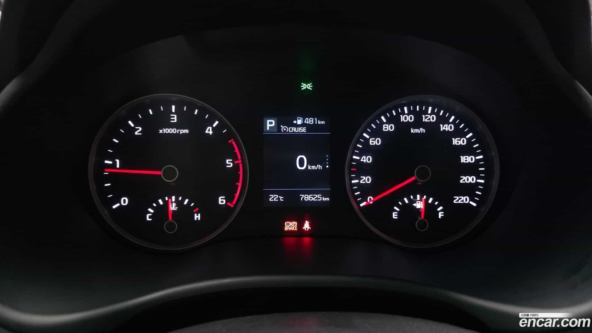 Stonic Kia 2017.10-INNER-008