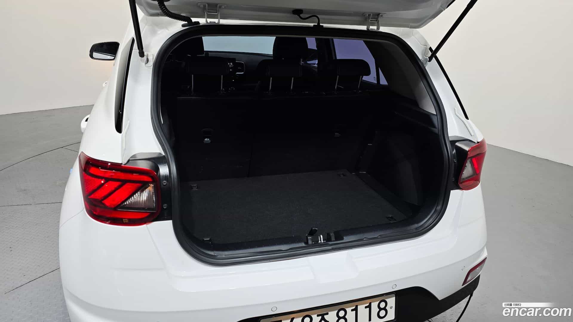 Venue Hyundai 2023.6-OPTION-024