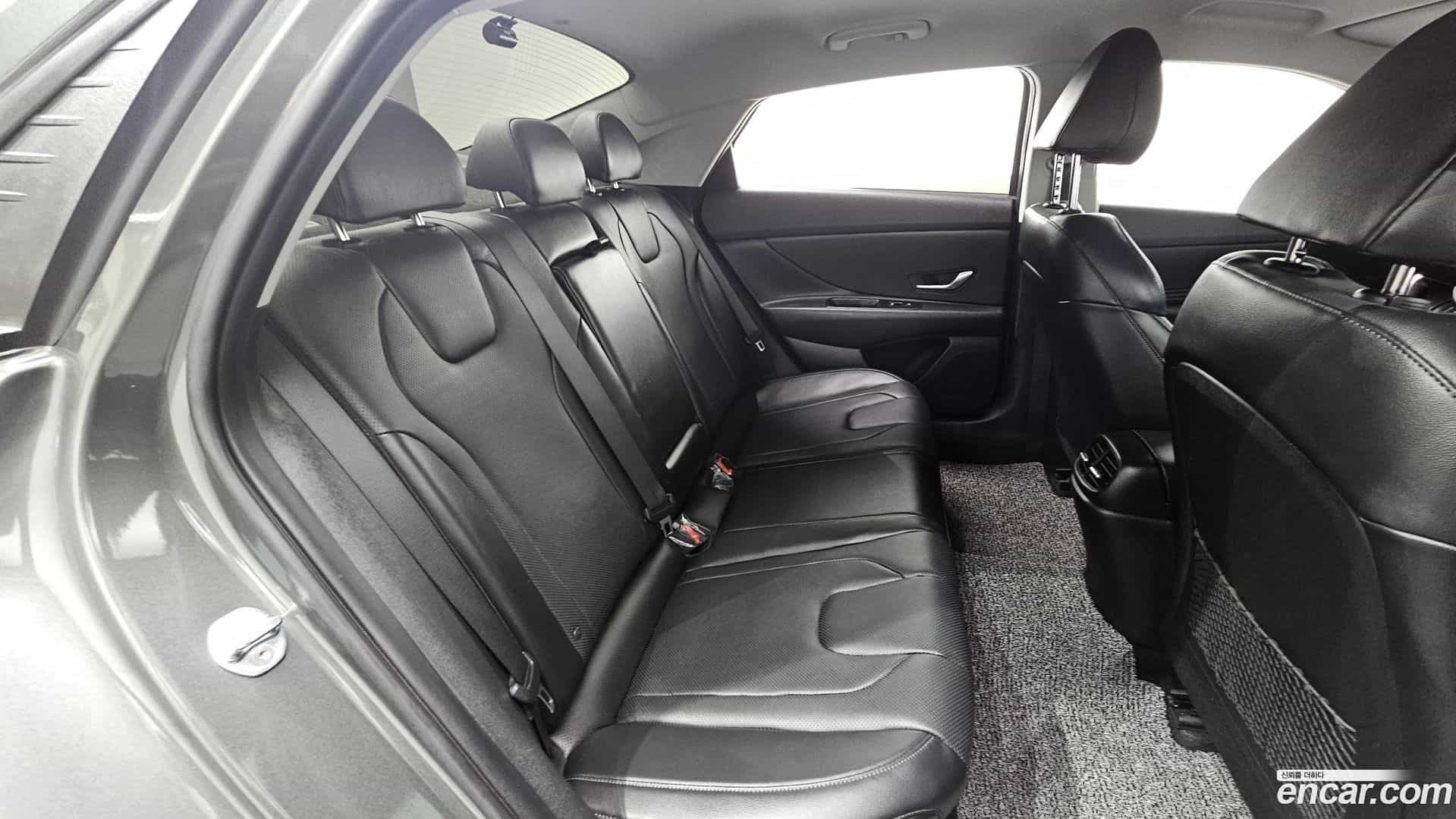 AVANTE Hyundai 2022.7-OPTION-015