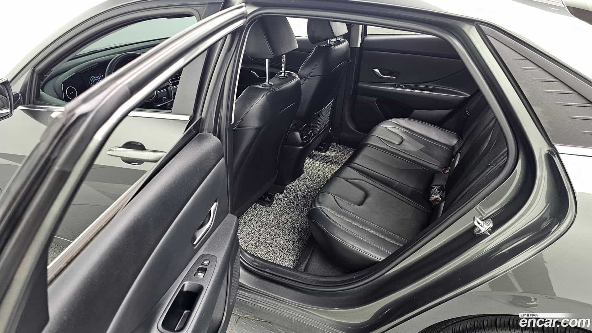 AVANTE Hyundai 2022.7-OPTION-020