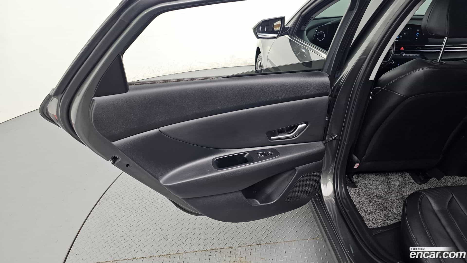 AVANTE Hyundai 2022.7-INNER-035