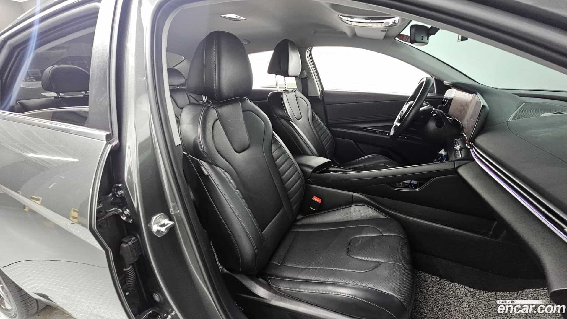 AVANTE Hyundai 2022.7-INNER-036