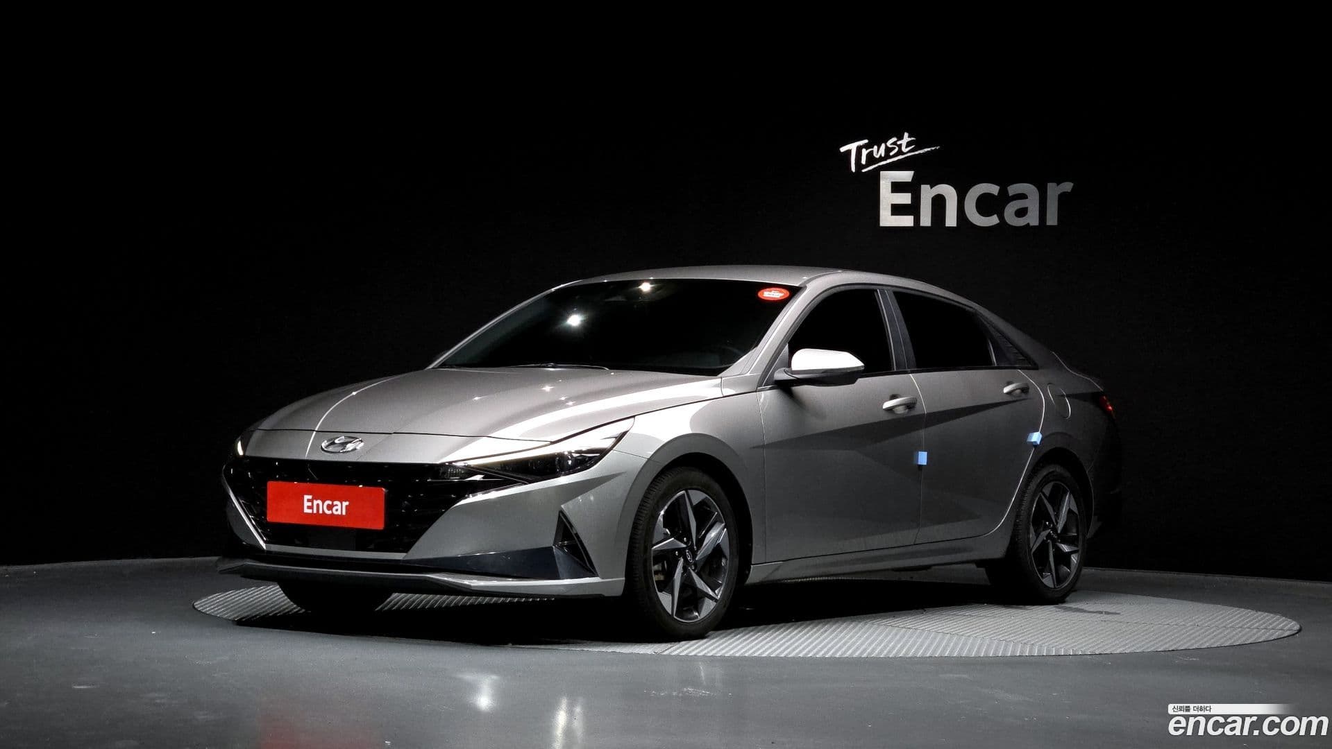 Main__Slider__Photo:AVANTE Hyundai 2020.3-0