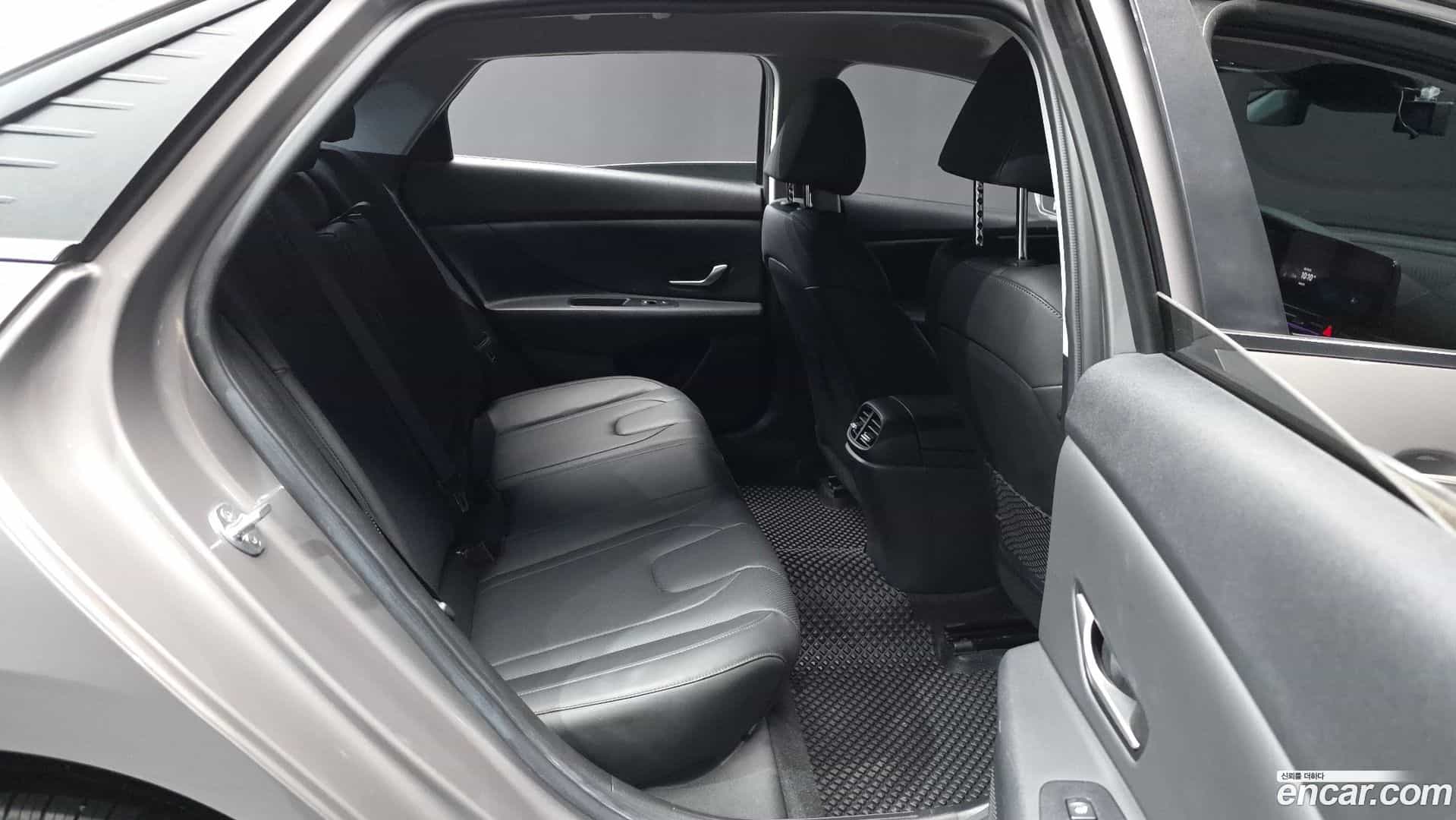 AVANTE Hyundai 2020.3-OPTION-016