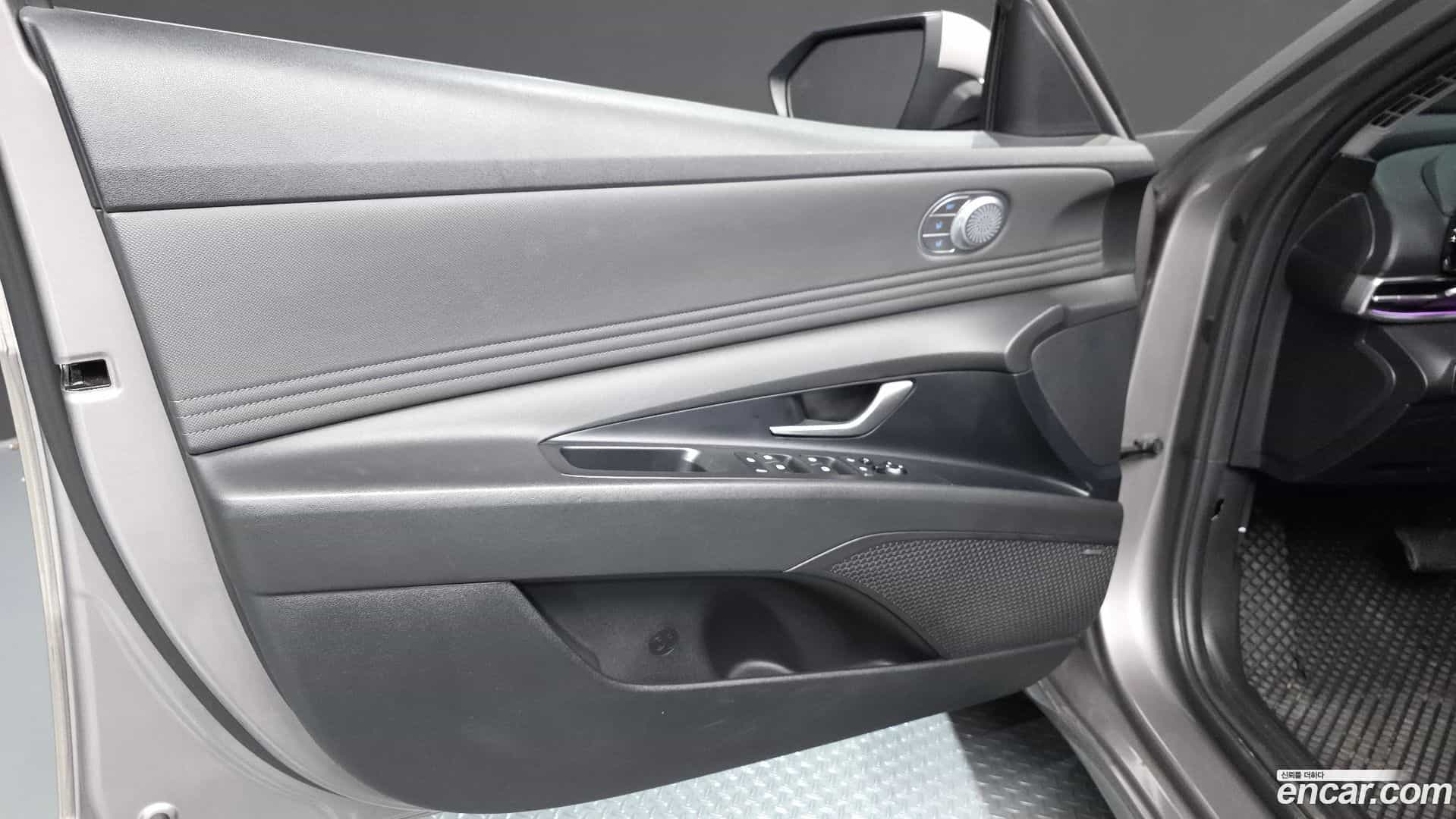 AVANTE Hyundai 2020.3-INNER-034