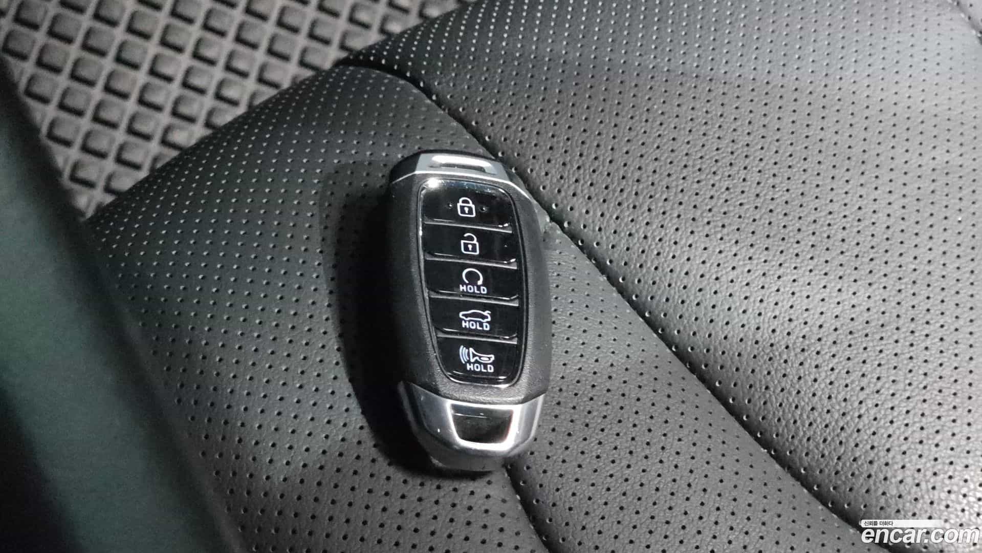 AVANTE Hyundai 2020.3-OPTION-043