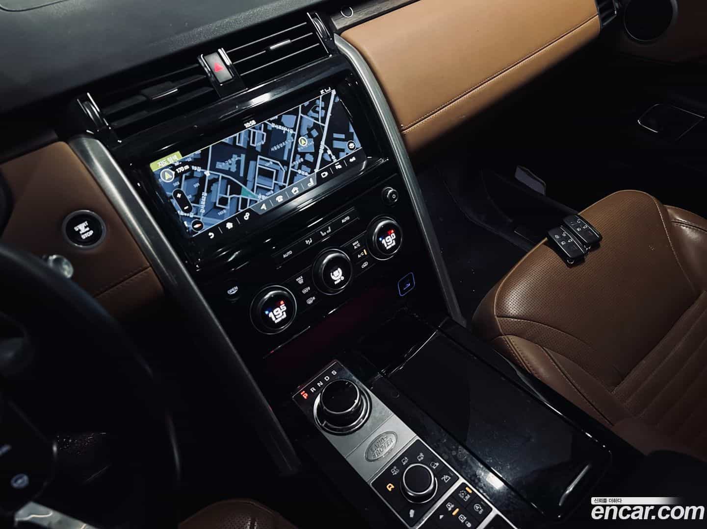 Discovery Land Rover 2017.11-OPTION-015