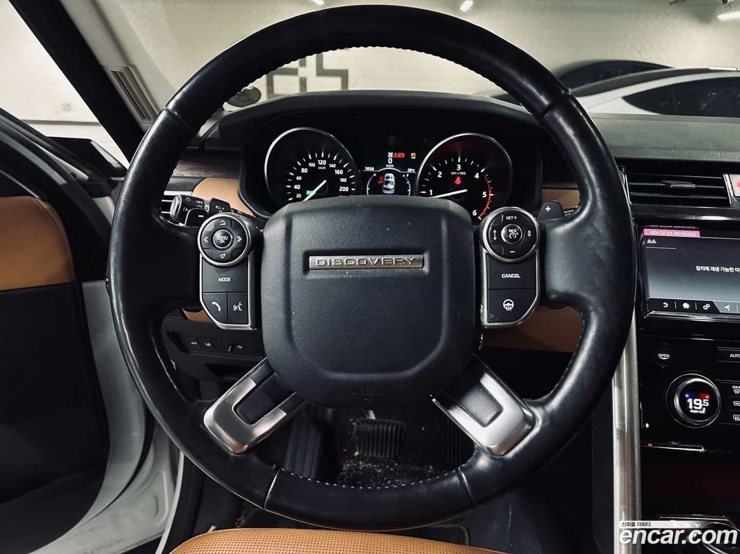 Discovery Land Rover 2017.11-OPTION-016