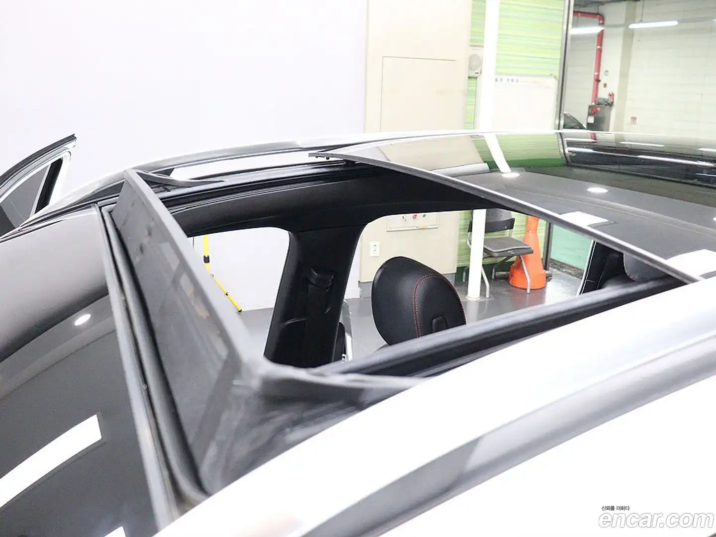 GLB-Class Mercedes-Benz 2023.0-OPTION-017