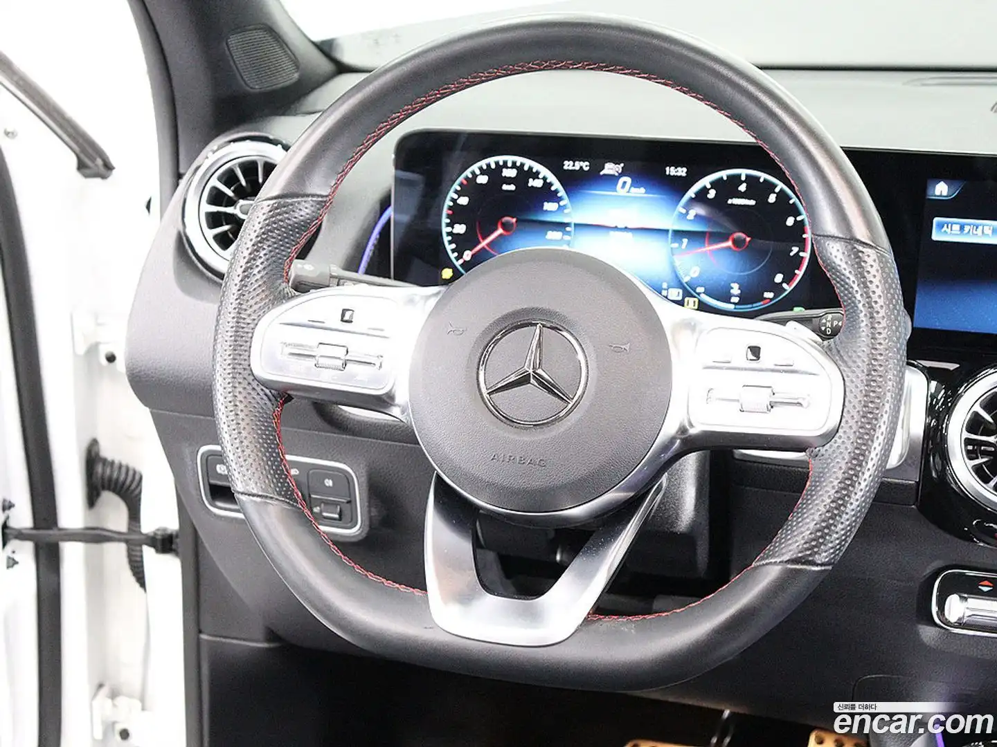GLB-Class Mercedes-Benz 2023.0-OPTION-019