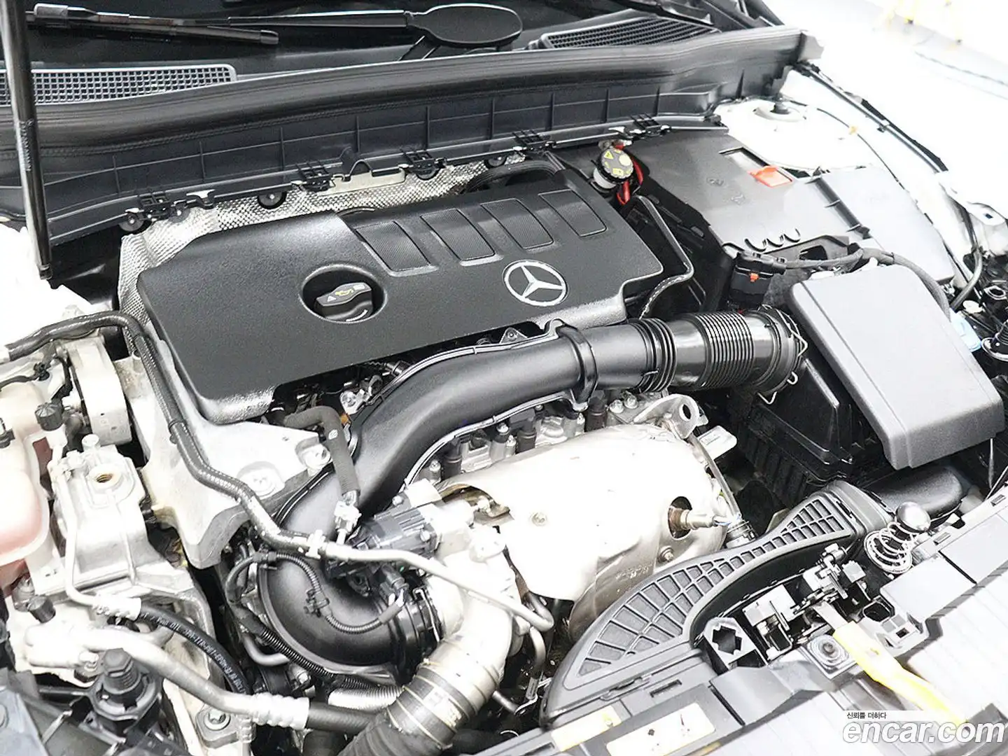 GLB-Class Mercedes-Benz 2023.0-OPTION-023