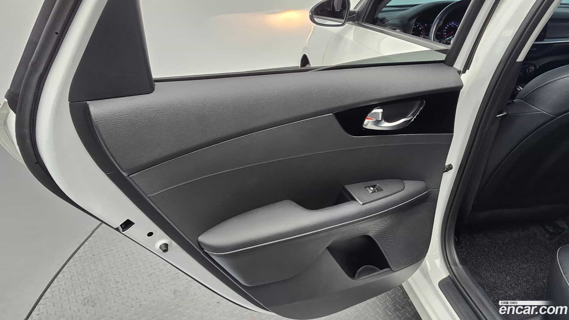 K3 Kia 2022.8-INNER-035