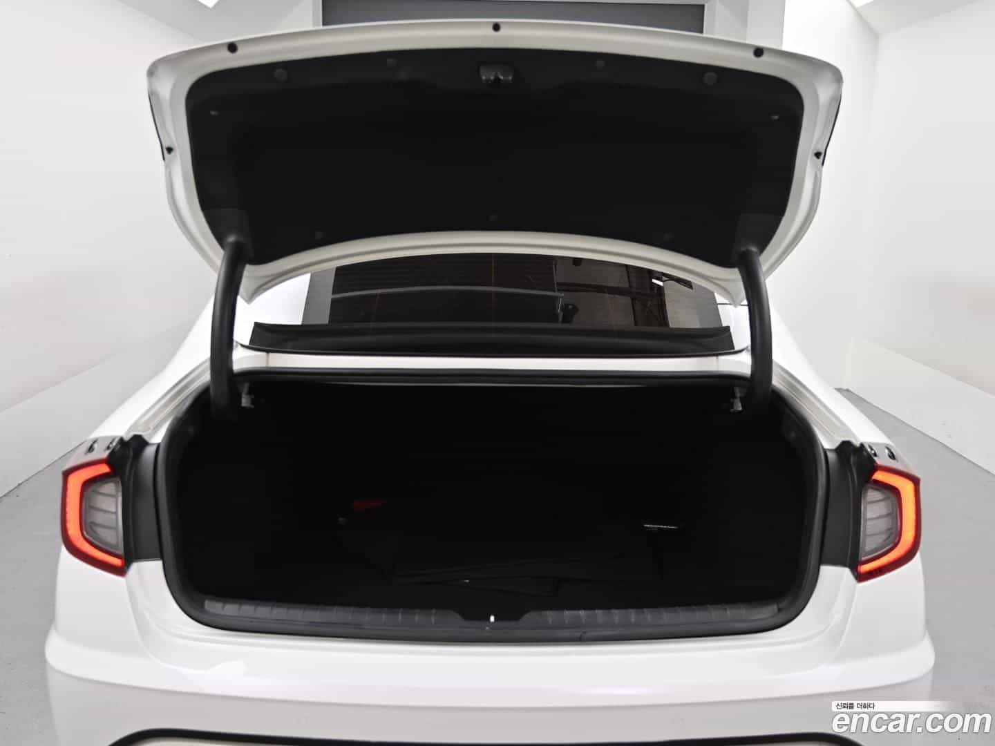 Sonata Hyundai 2022.2-OPTION-023
