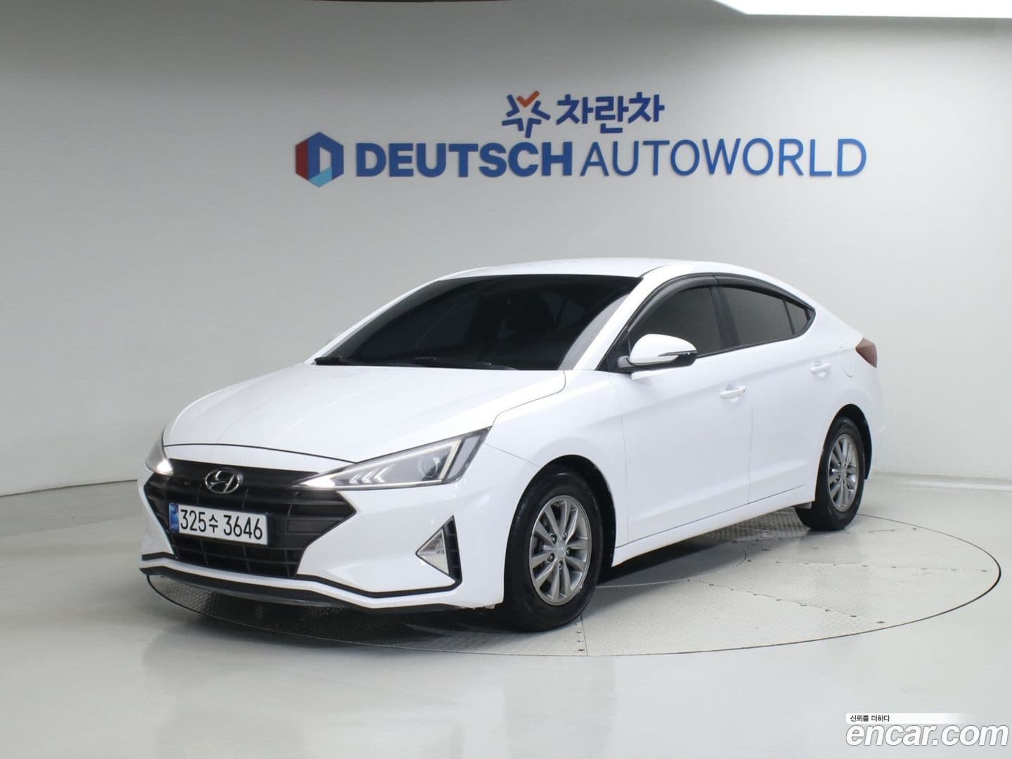 Main__Slider__Photo:AVANTE Hyundai 2019.0-0