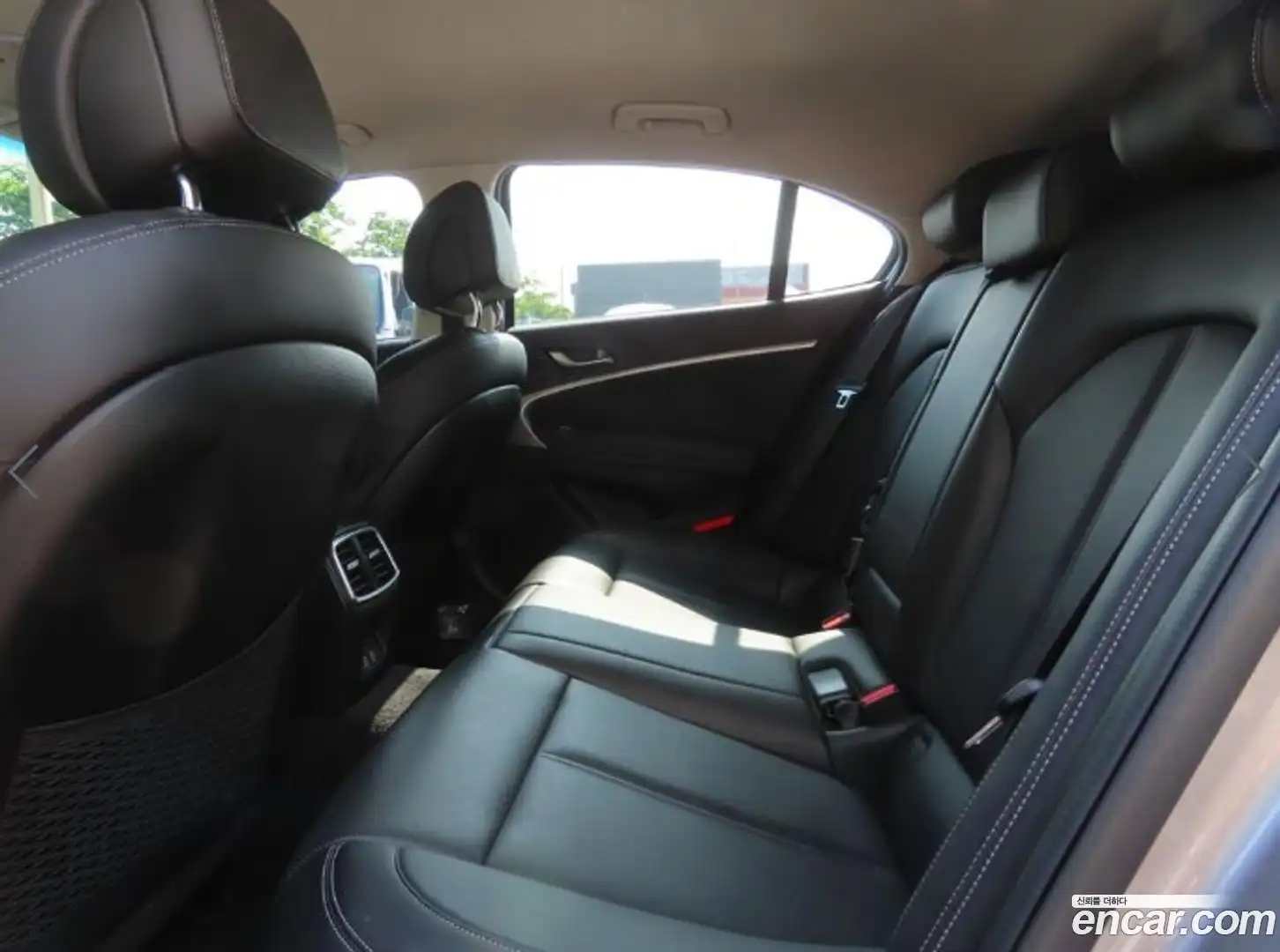 G70 Genesis 2023.6-INNER-008