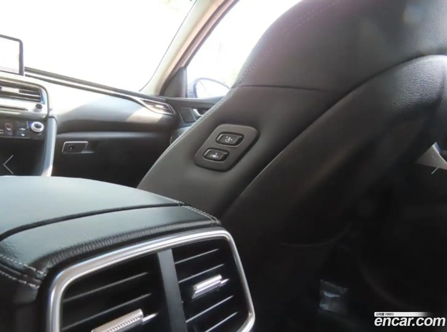 G70 Genesis 2023.6-INNER-009