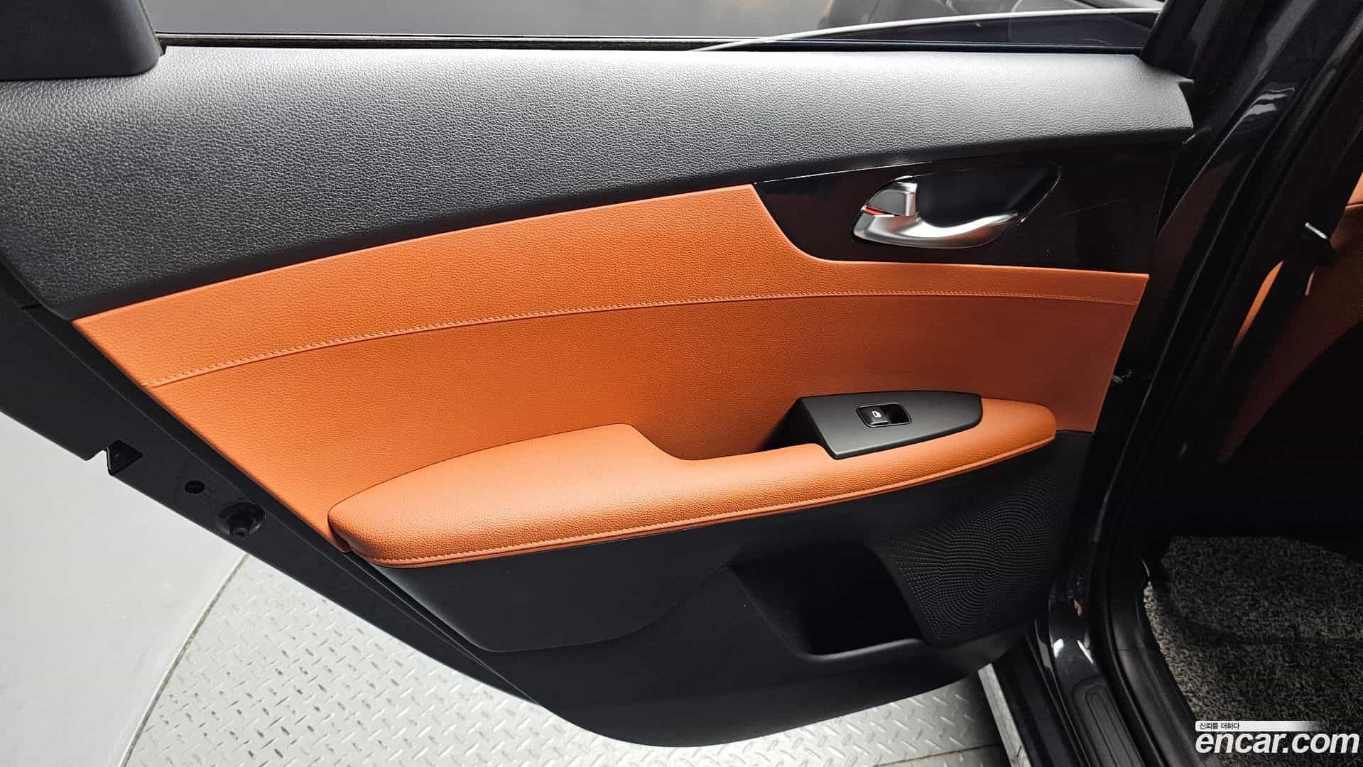 K3 Kia 2024.0-INNER-035