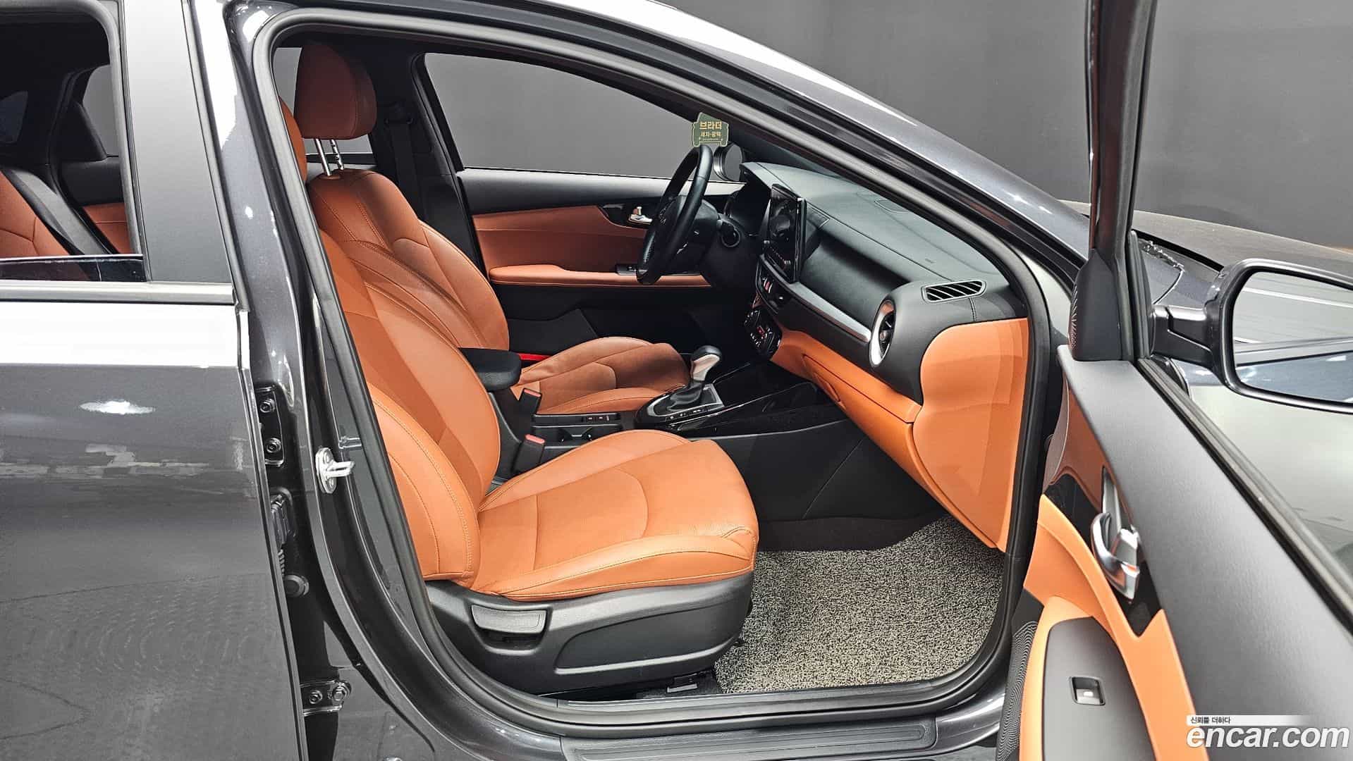 K3 Kia 2024.0-INNER-036