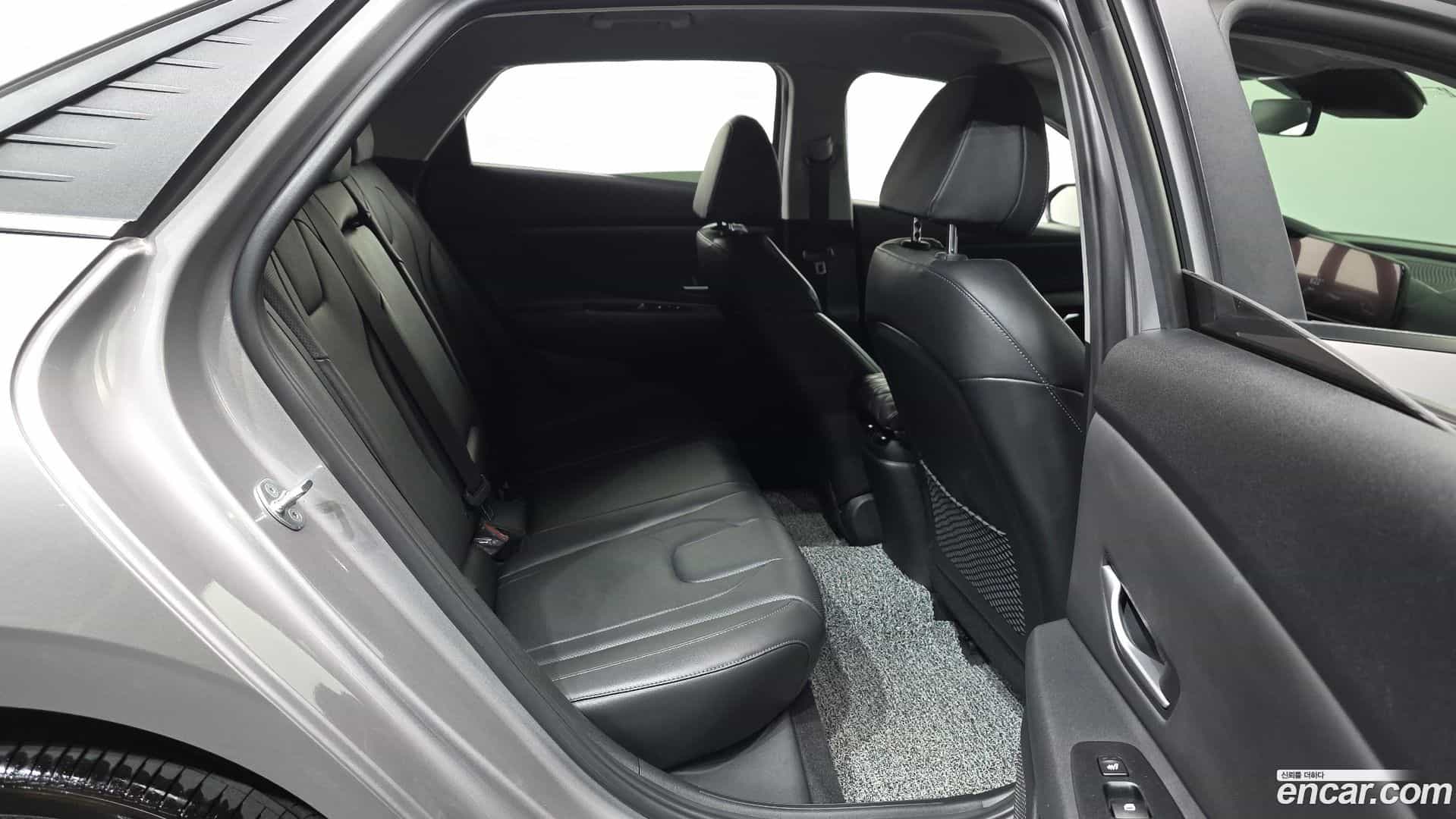 AVANTE Hyundai 2022.8-OPTION-016