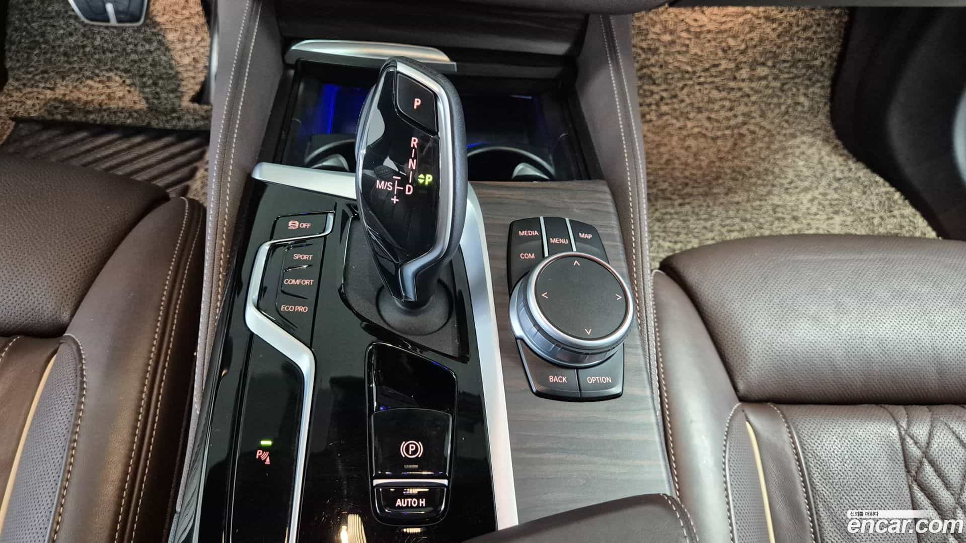 5-Series BMW 2020.10-INNER-009