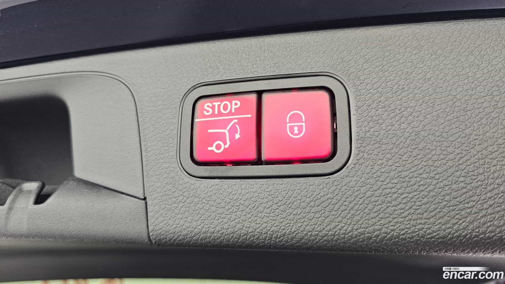 GLC-Class Mercedes-Benz 2022.11-OPTION-020