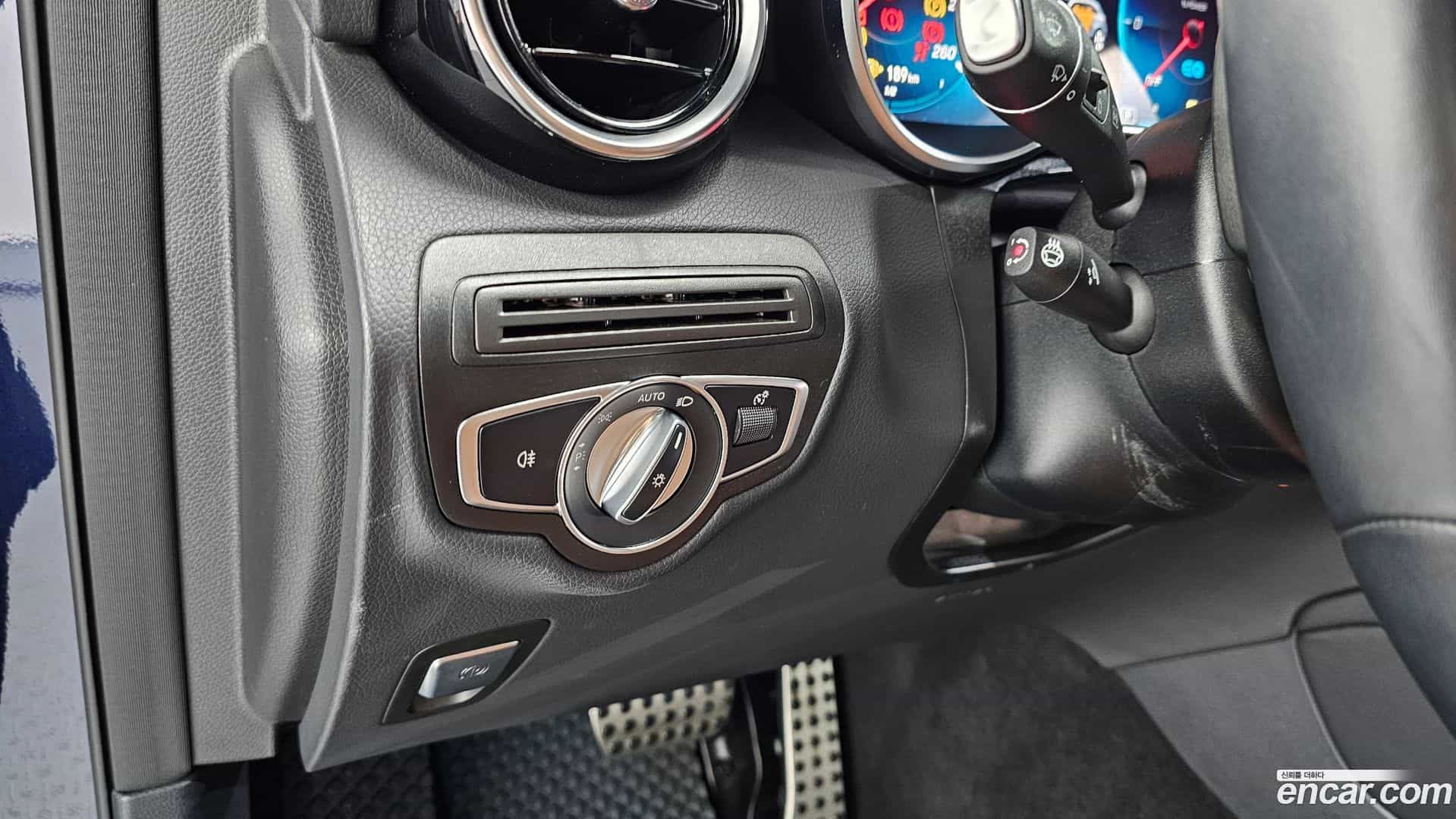 GLC-Class Mercedes-Benz 2022.11-OPTION-042