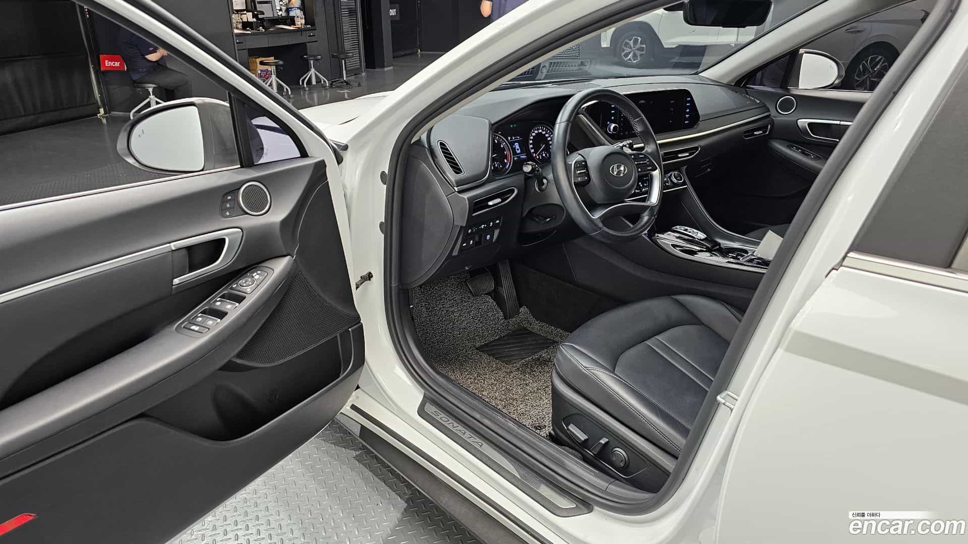 Sonata Hyundai 2021.2-INNER-010