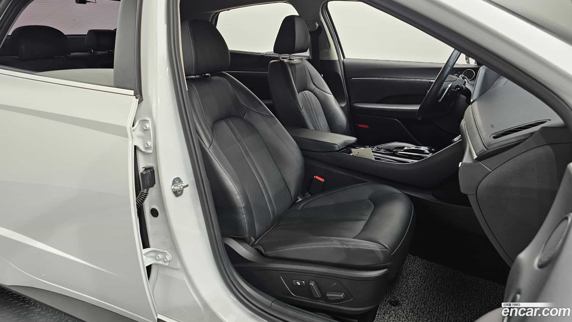 Sonata Hyundai 2021.2-OPTION-015