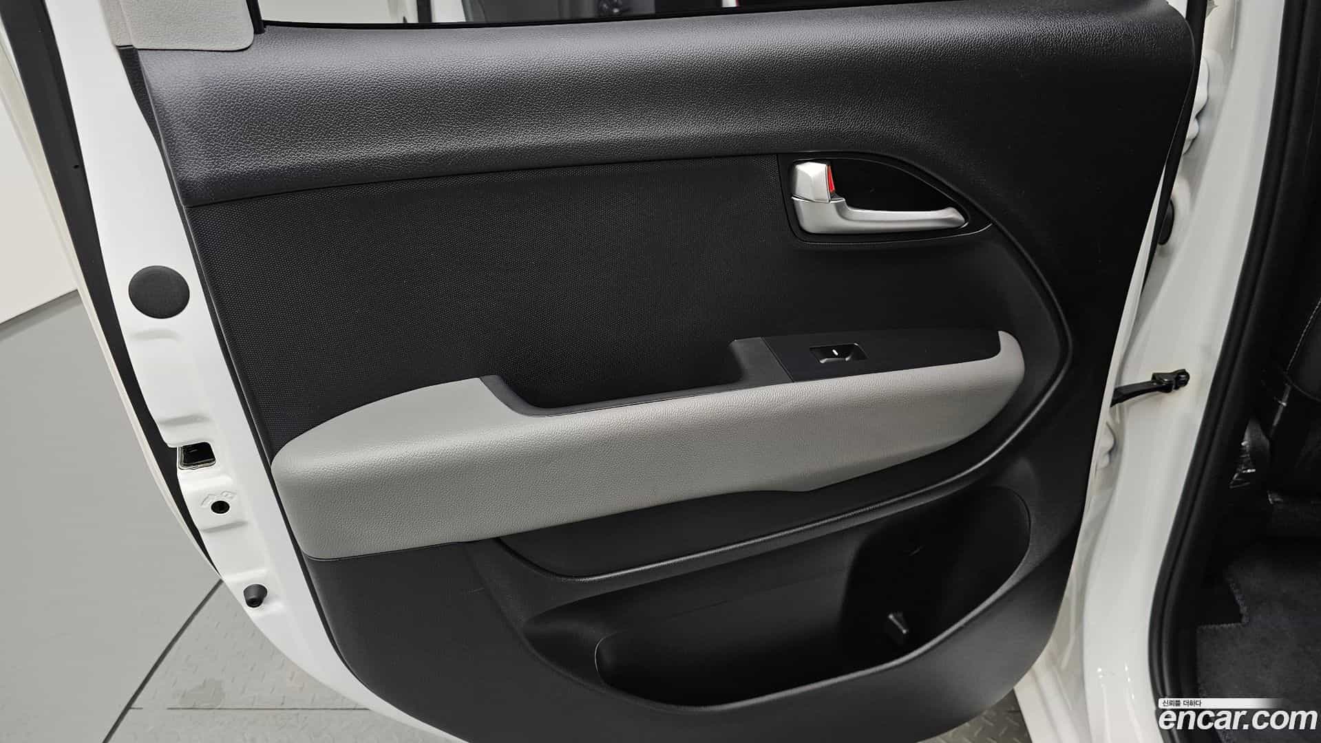 RAY Kia 2023.7-INNER-035