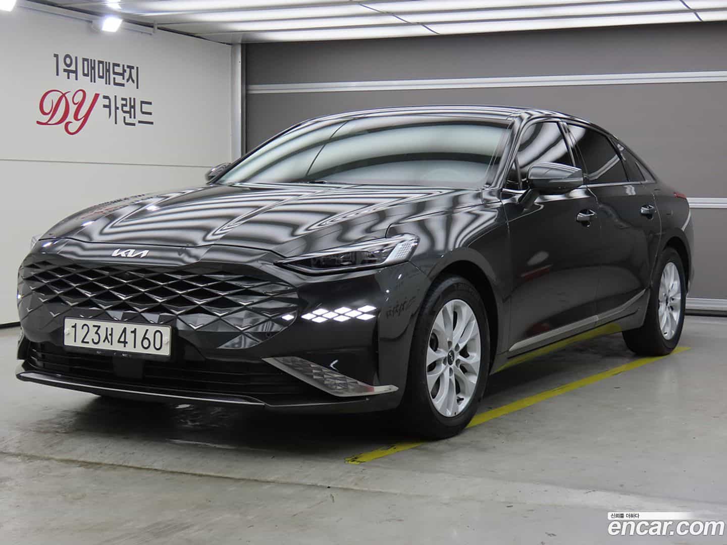 K8 Kia 2022.6-OUTER-001