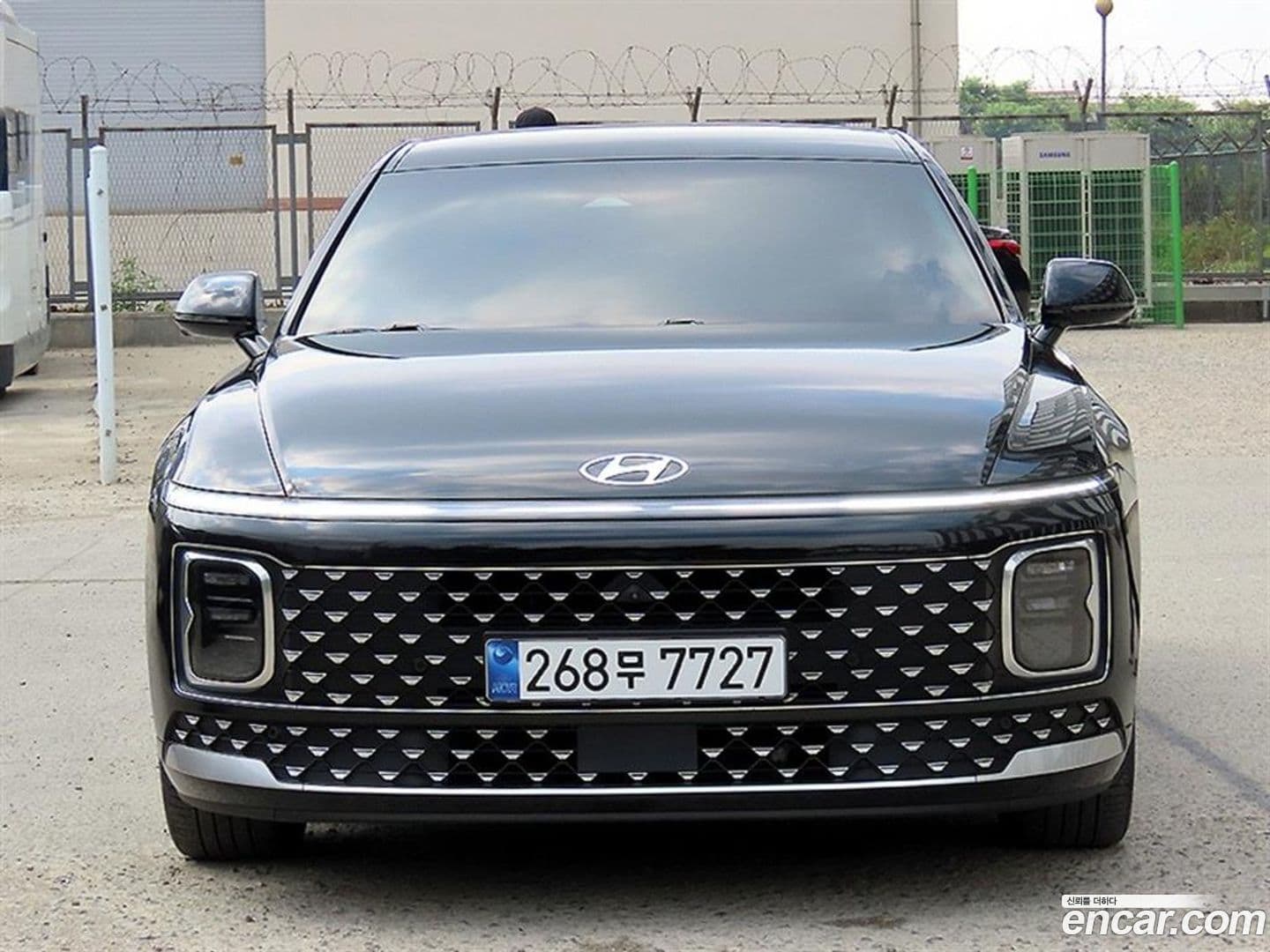 Main__Slider__Photo:Grandeur Hyundai 2023.4-0
