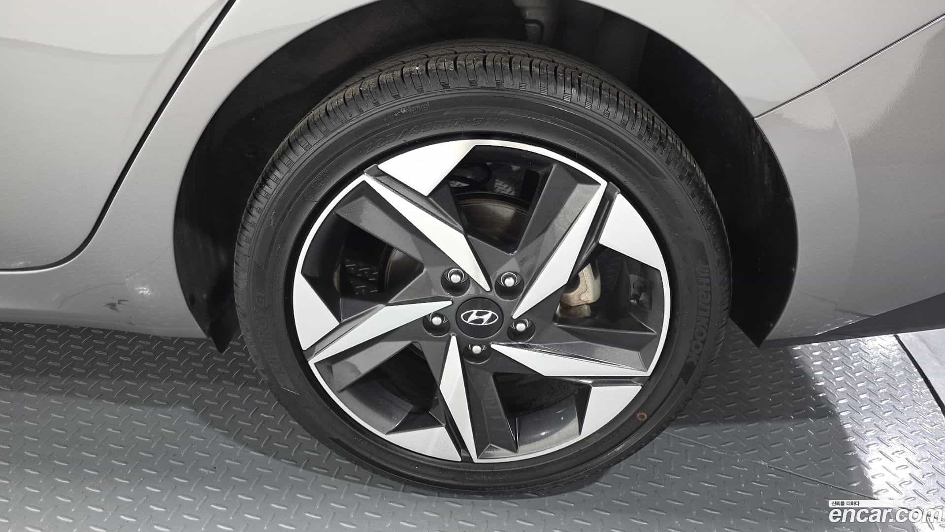 AVANTE Hyundai 2022.0-OUTER-031