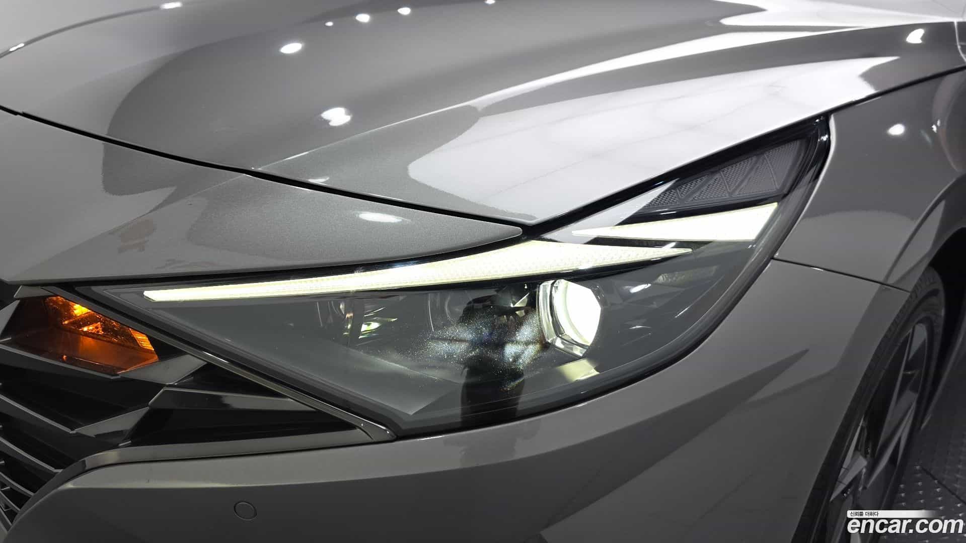 AVANTE Hyundai 2022.0-OUTER-032