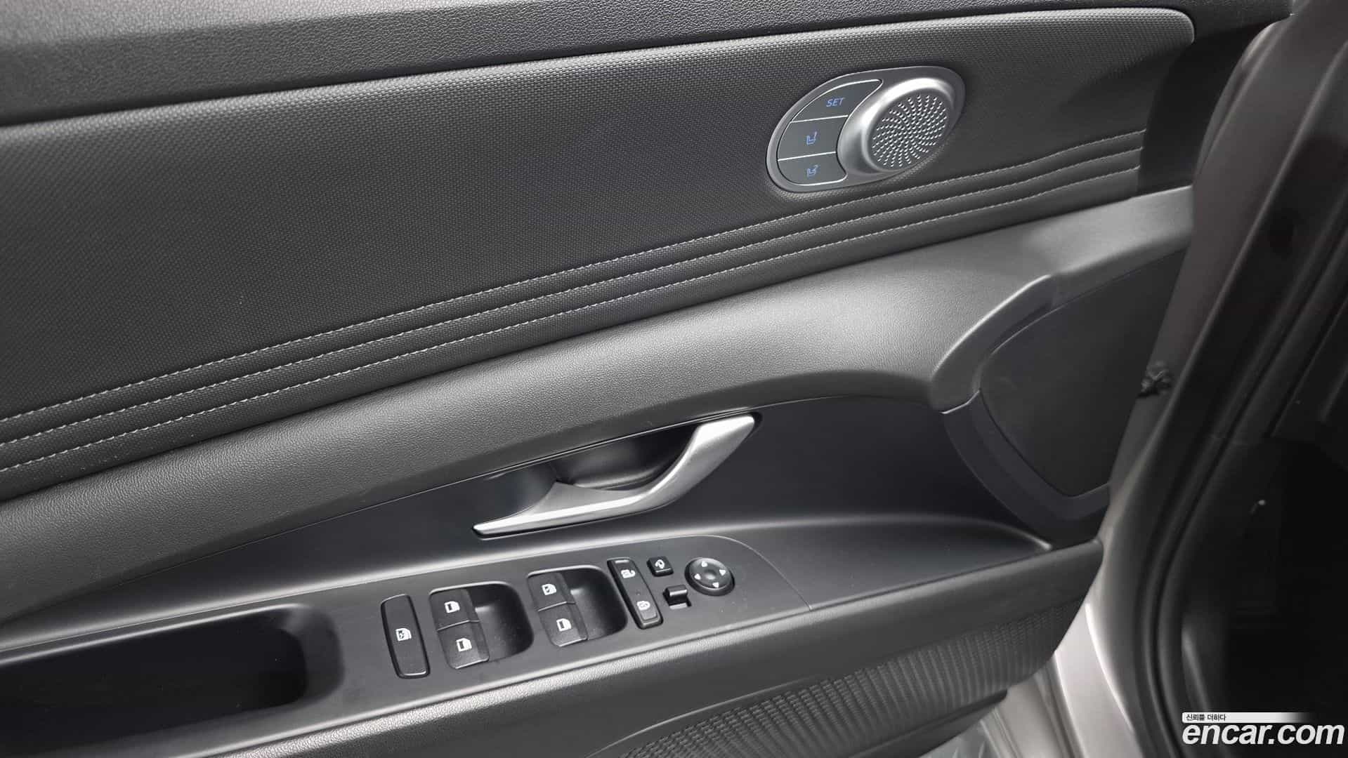 AVANTE Hyundai 2022.0-INNER-034
