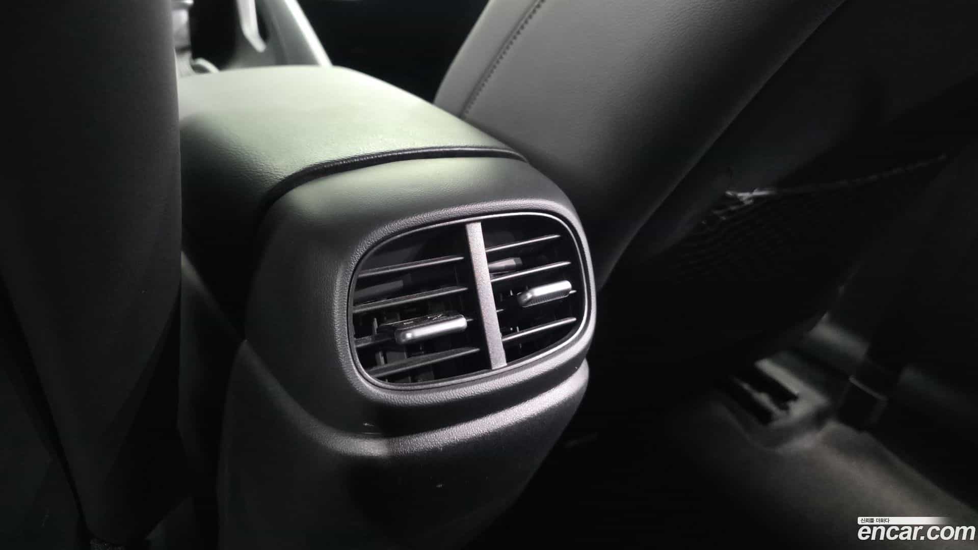 AVANTE Hyundai 2022.0-OPTION-043